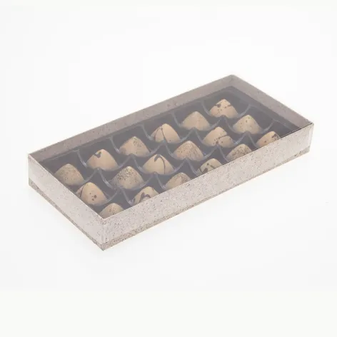 18 Choc Board Box & Clear Lid; Cocoa Shell Paper